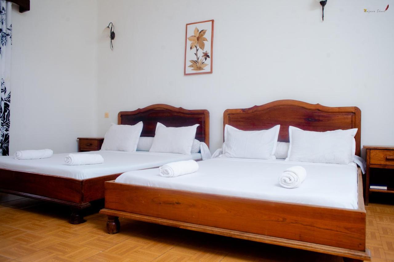 Lotus Hotel Antsiranana エクステリア 写真
